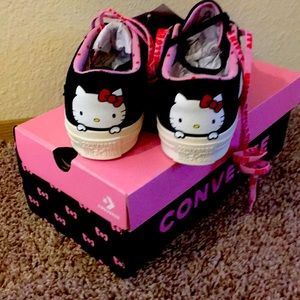 Hello kitty shoes Converse